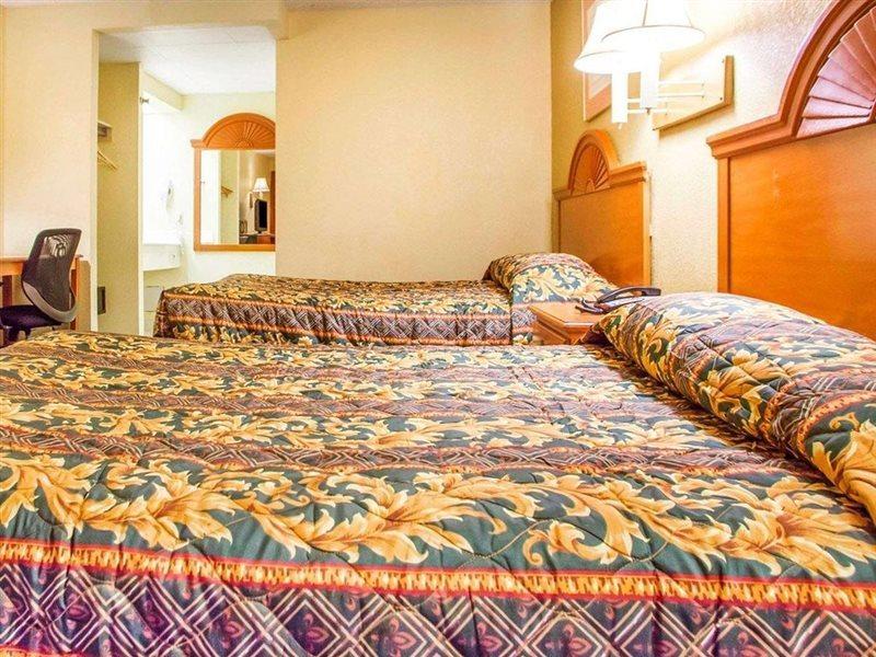 Rodeway Inn Mount Laurel Hwy 73 Zewnętrze zdjęcie