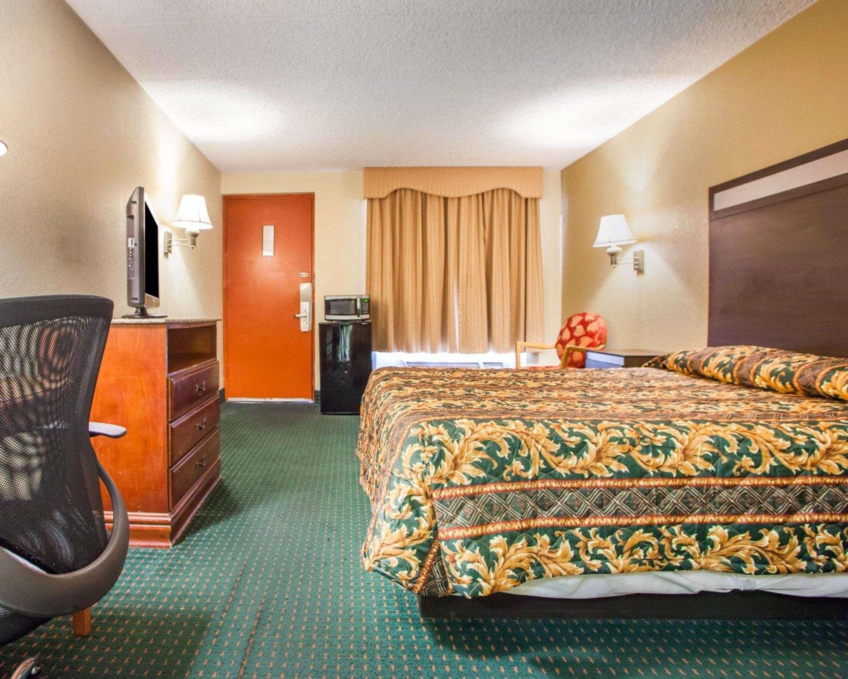 Rodeway Inn Mount Laurel Hwy 73 Zewnętrze zdjęcie